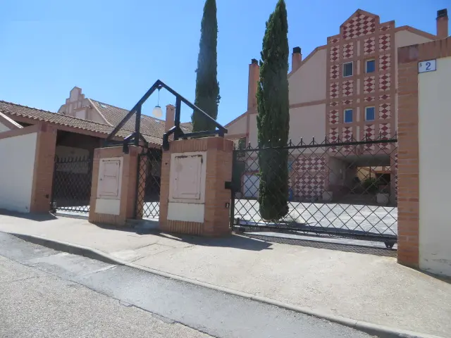 Garaje en Layos