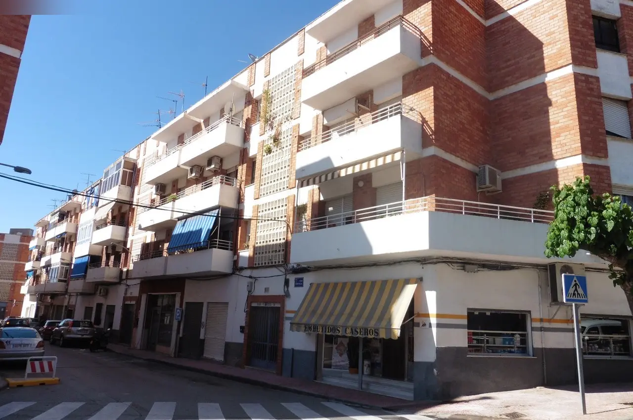 Local en Alhama de Murcia