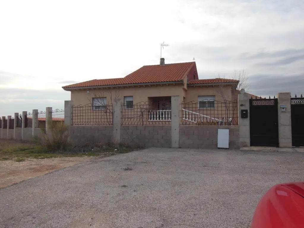 Vivienda en Illana