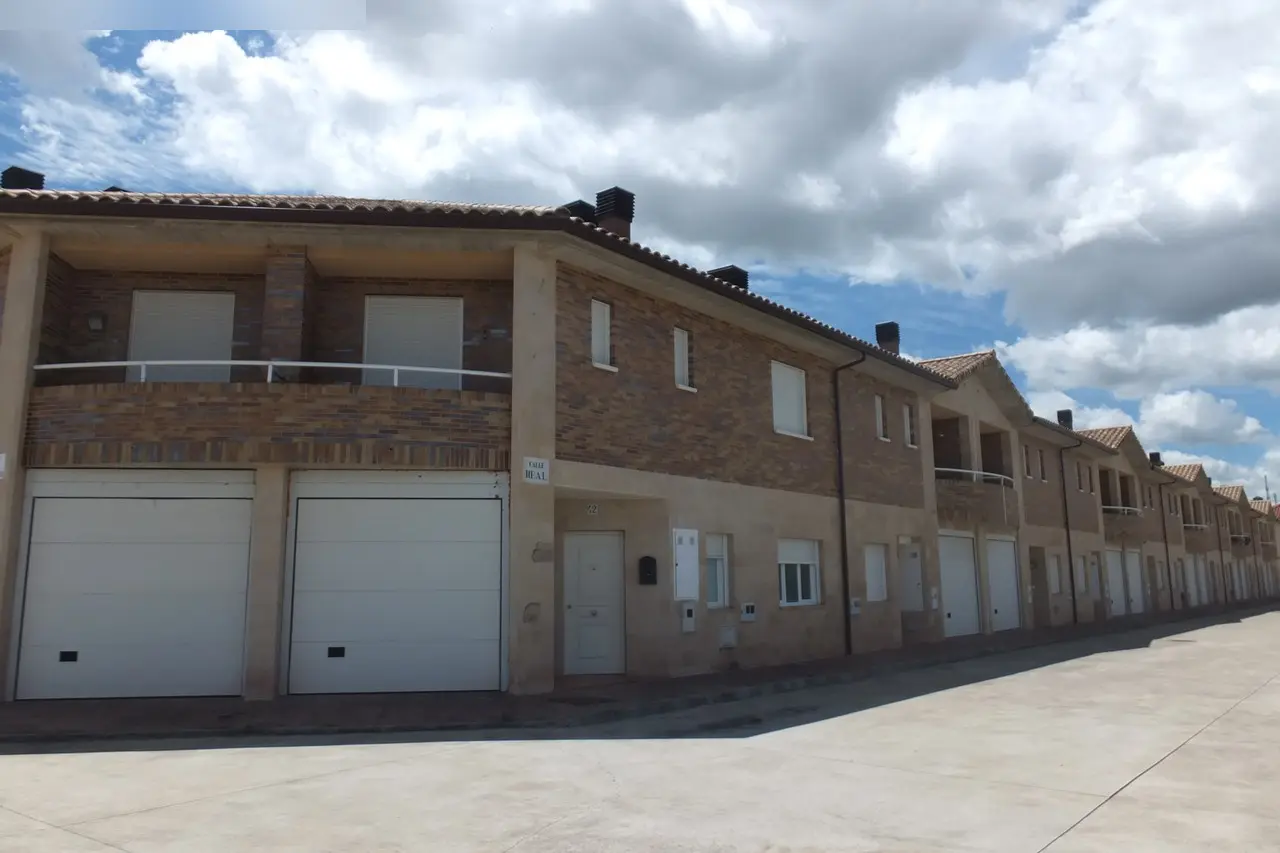 Vivienda en Tirgo