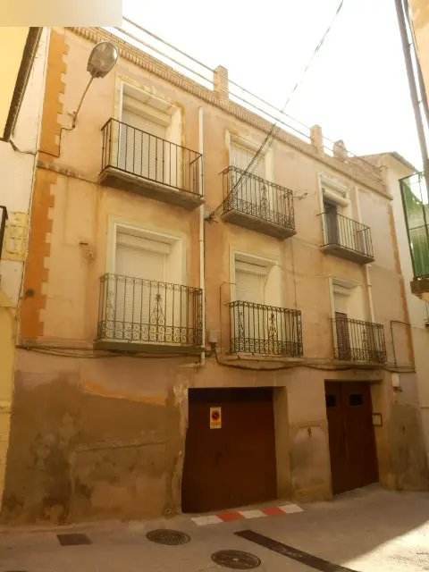 Vivienda en Albalate del Arzobispo
