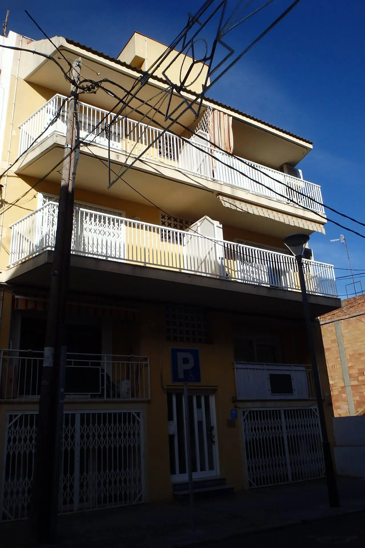 Local en Cunit