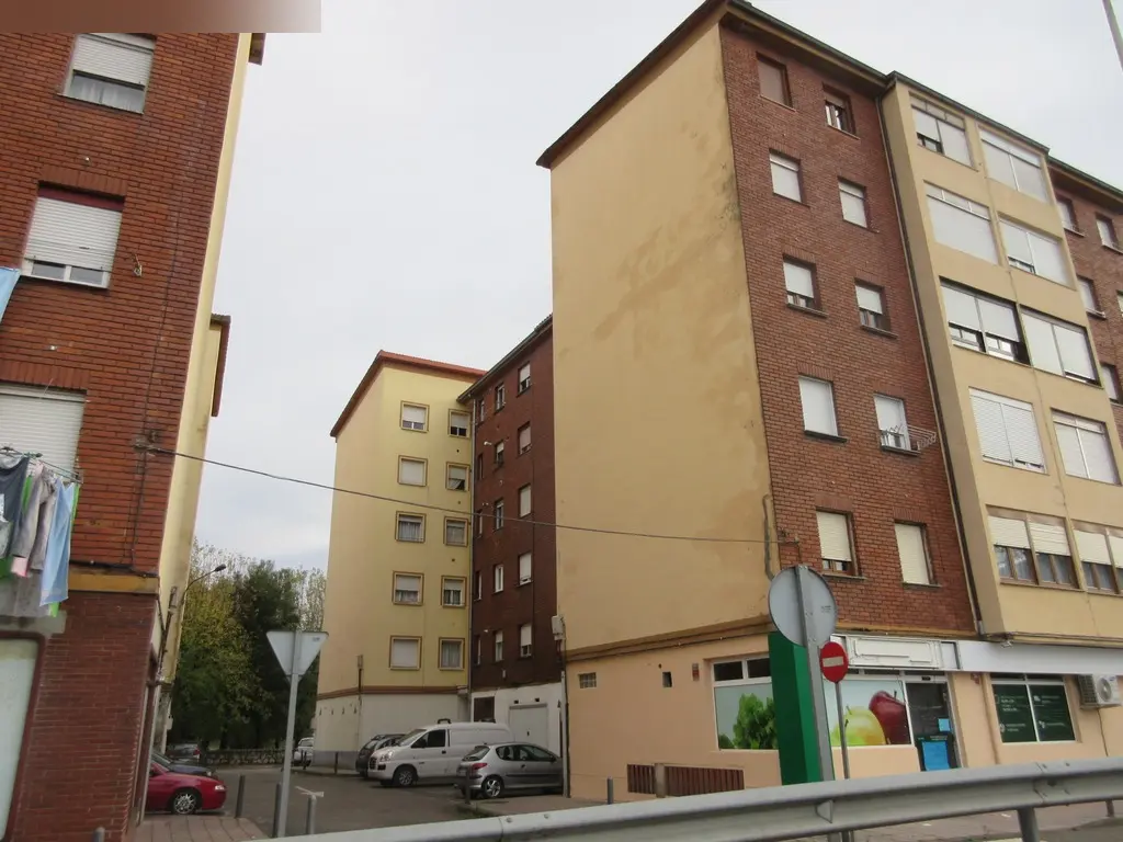 Vivienda en Santa María de Cayón