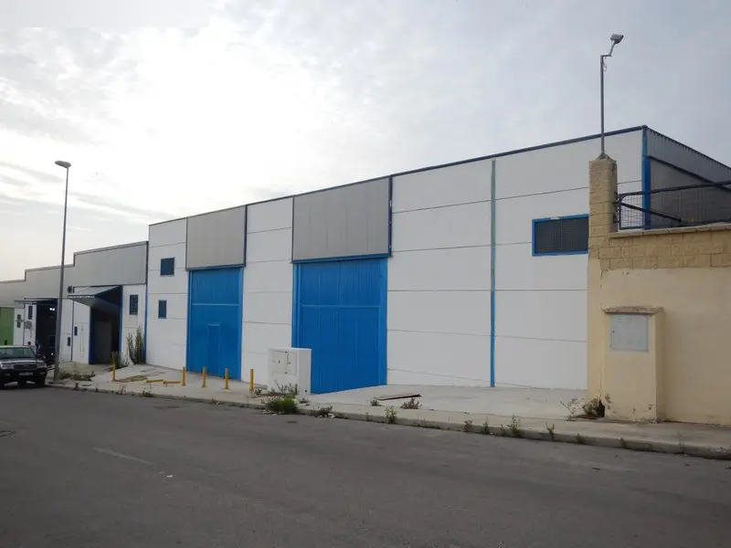 Nave en La Línea de la Concepción