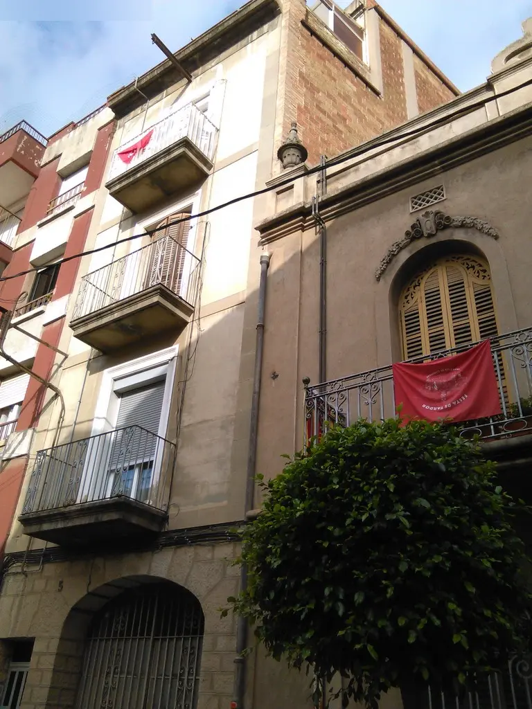 Local en Sant Feliu de Llobregat