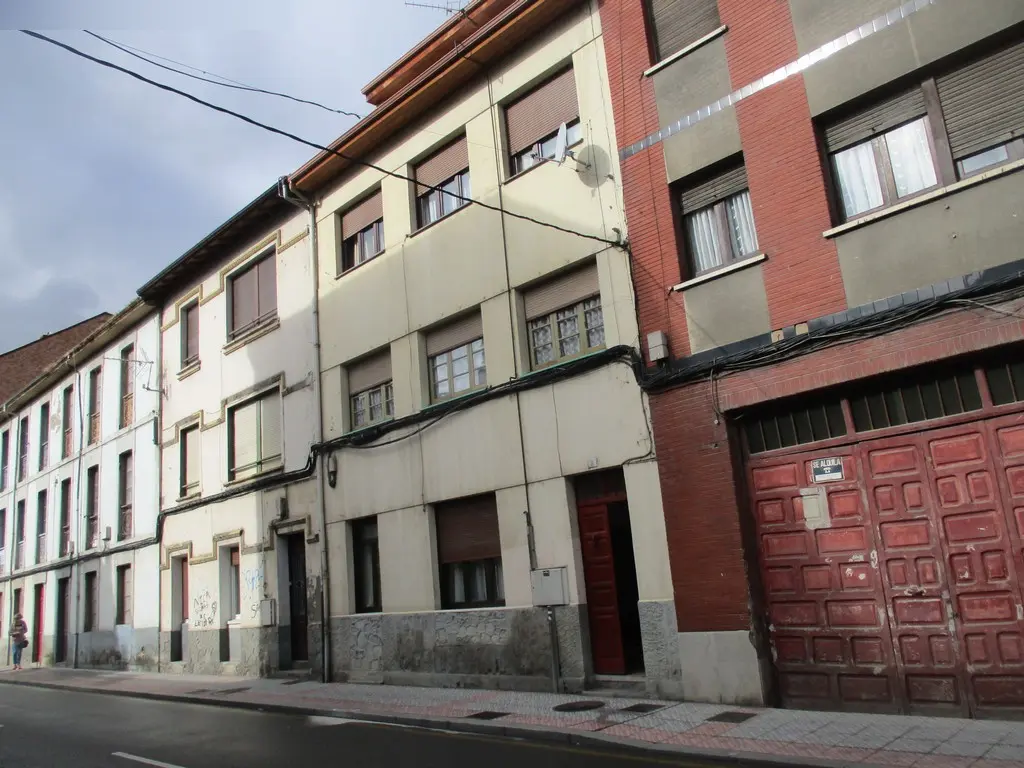 Vivienda en Lena