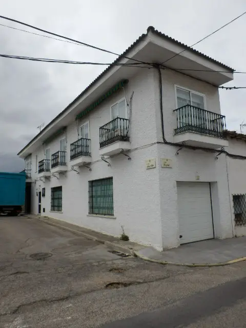 Vivienda en Serranillos del Valle