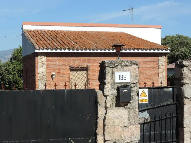 Vivienda en Venturada