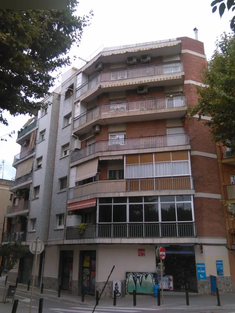 Local en Cornellà de Llobregat