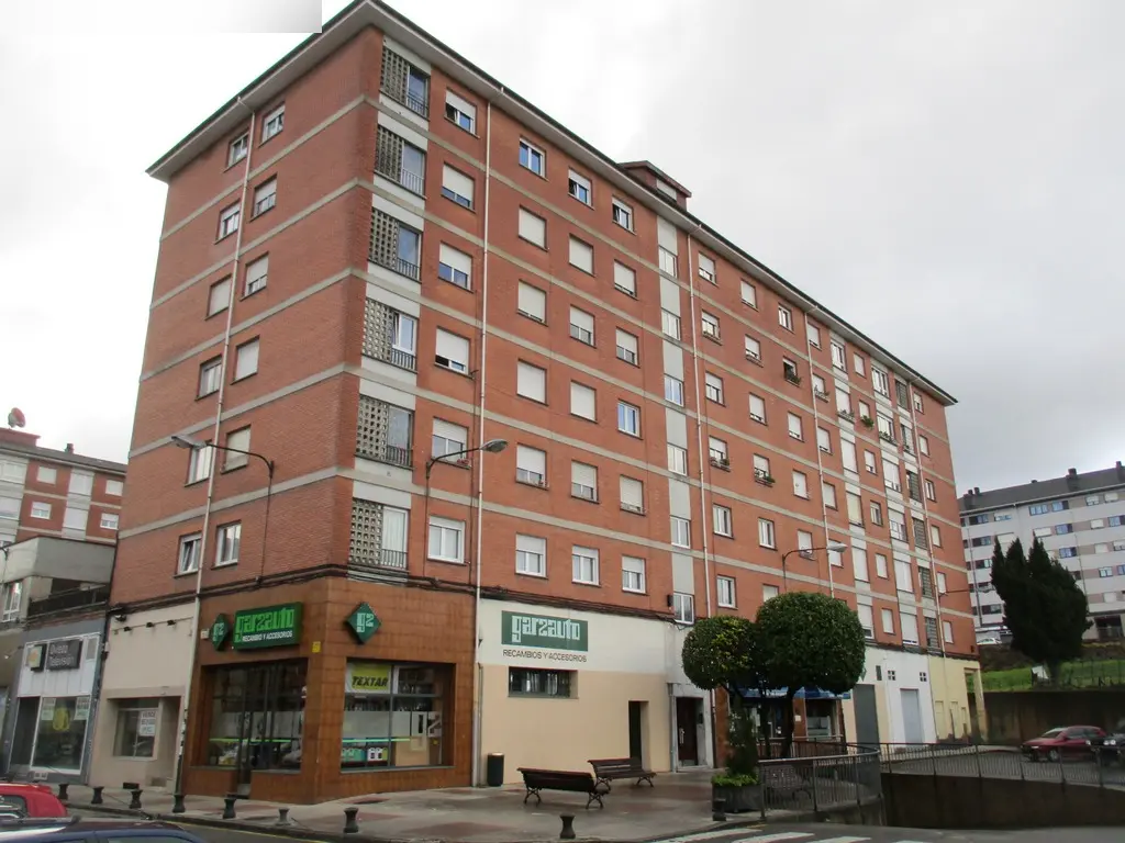 Local en Oviedo