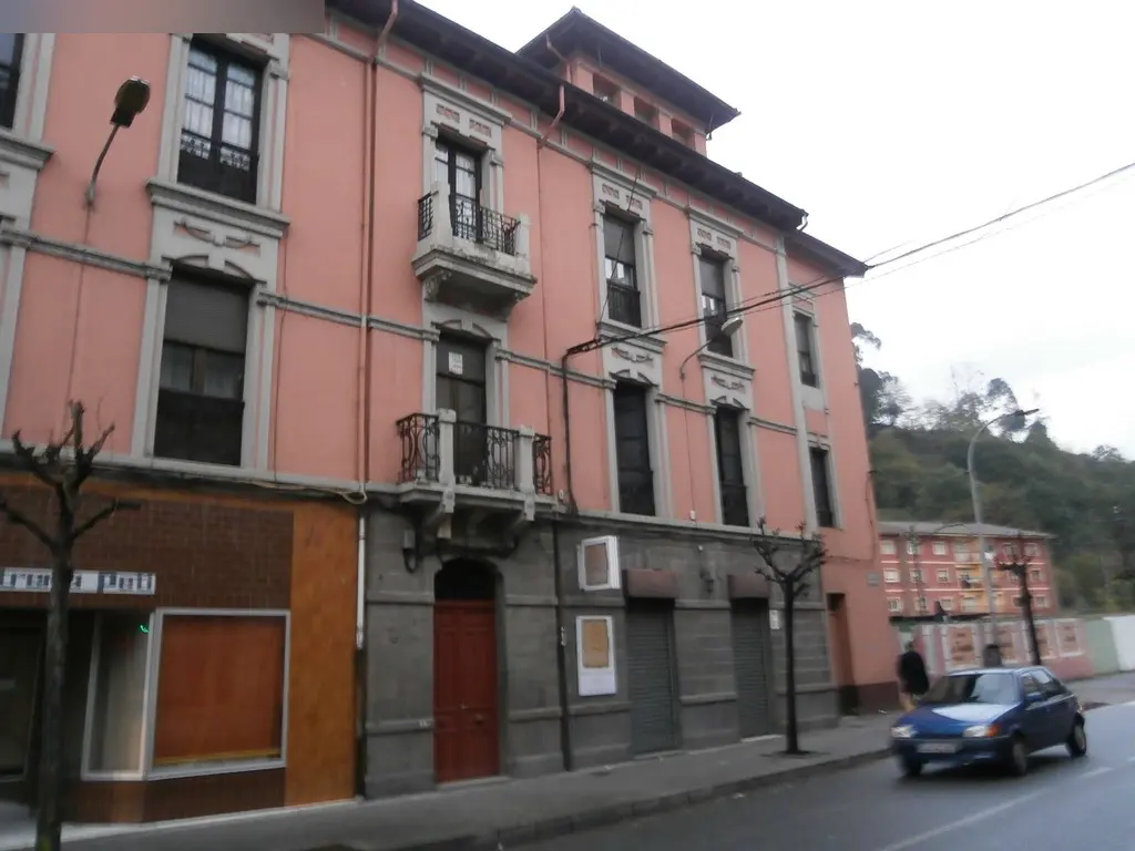 Vivienda en San Martín del Rey Aurelio