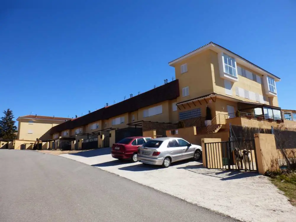 Vivienda en Las Navas del Marqués