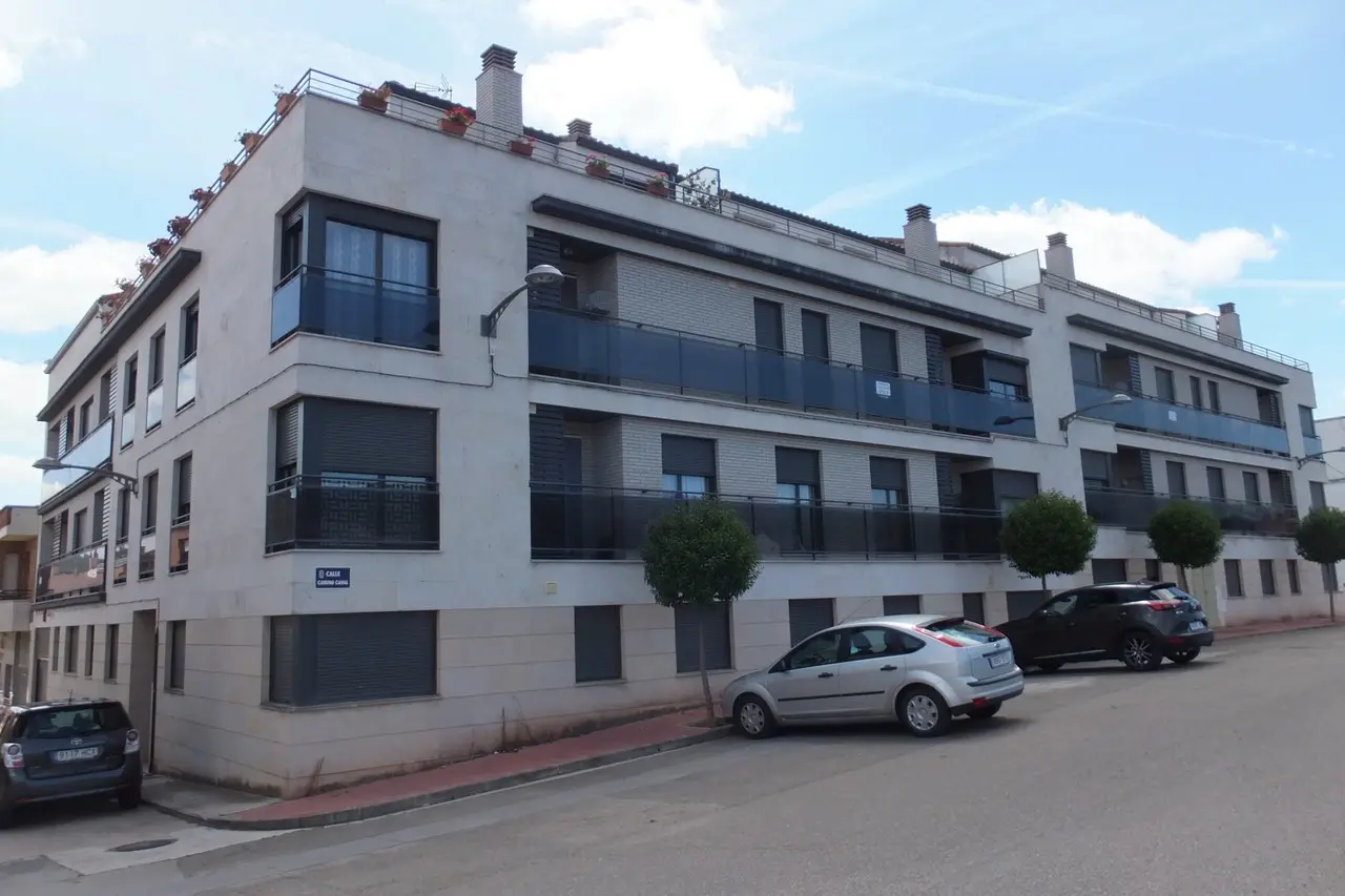 Vivienda en Baños de Río Tobía