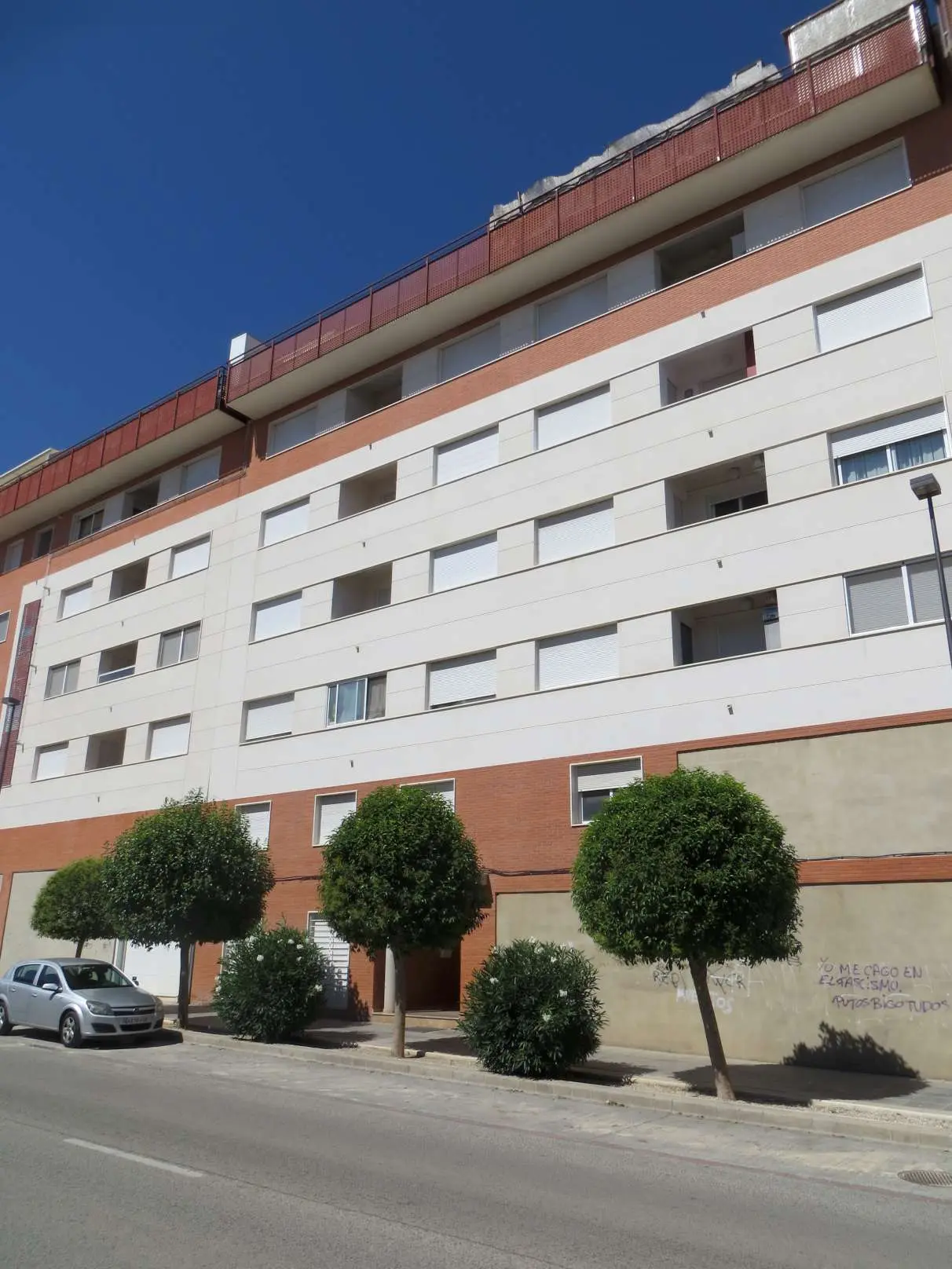 Local en Almansa