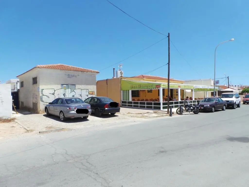 Nave en Torrevieja