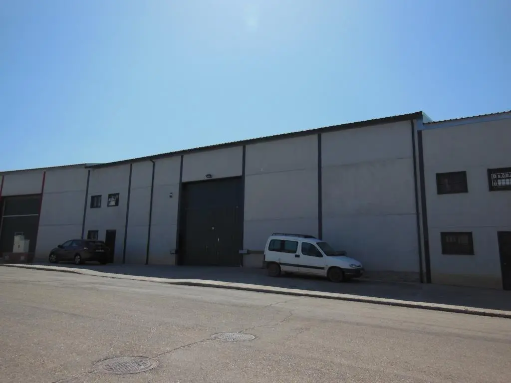 Vivienda en Chozas de Canales