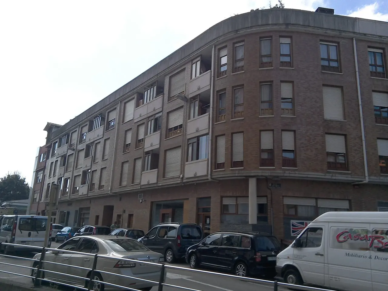 Local en Torrelavega