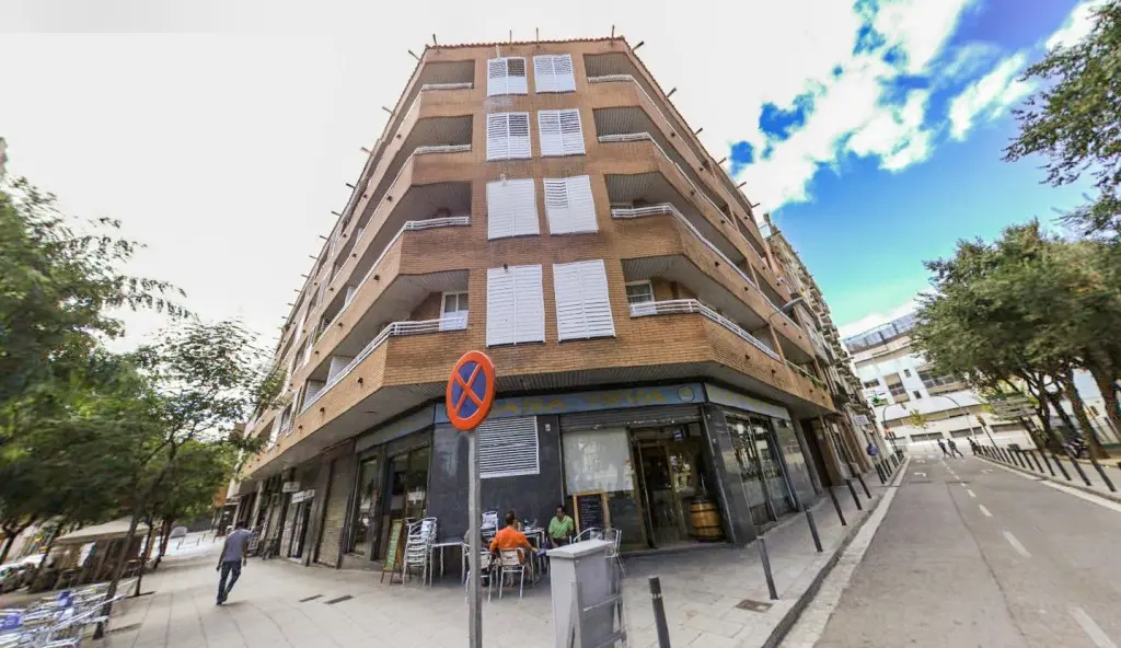 Local en L'Hospitalet de Llobregat