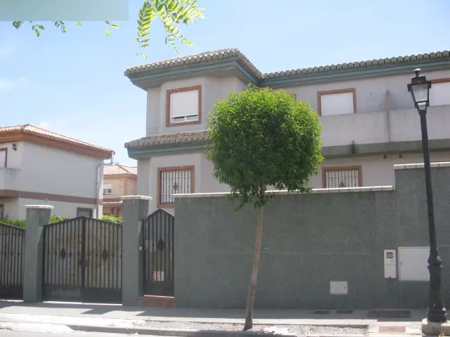 Vivienda en Vegas del Genil