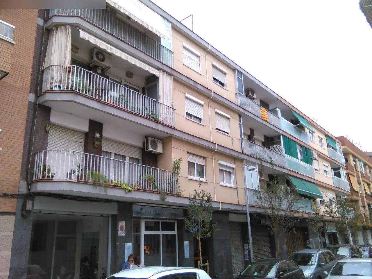 Local en Cornellà de Llobregat