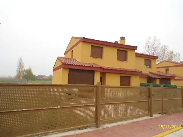 Vivienda en Grijota