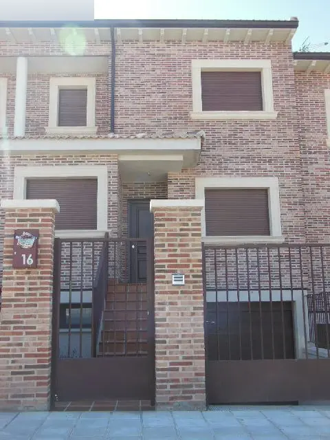 Vivienda en Villanueva de la Torre
