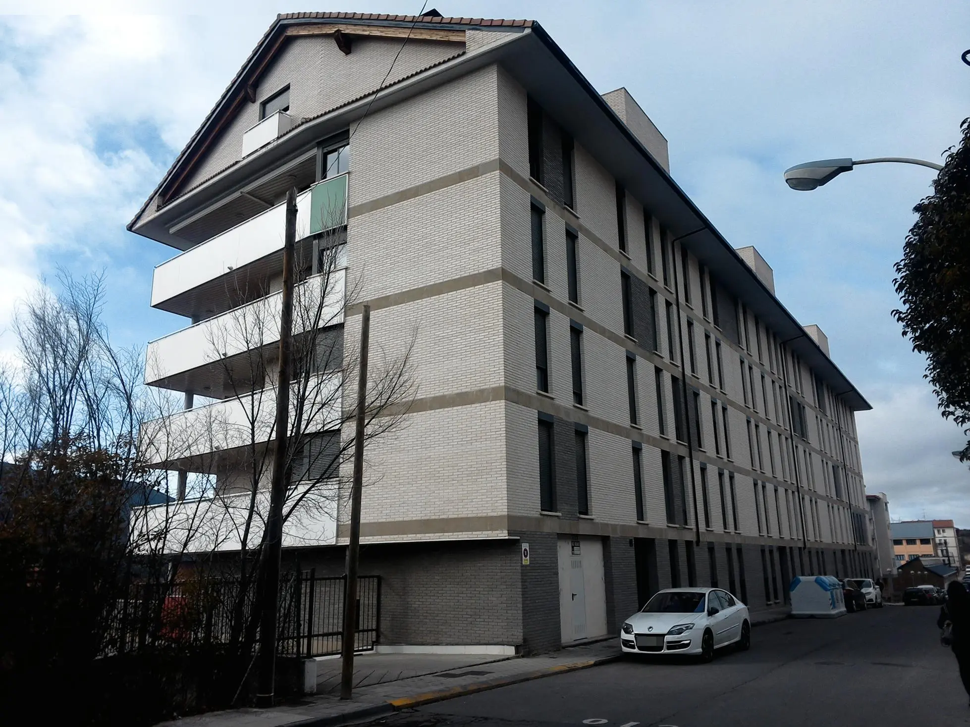 Vivienda en Sabiñánigo