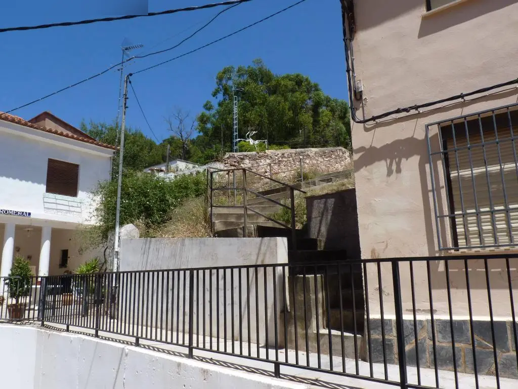 Terreno en Nàquera