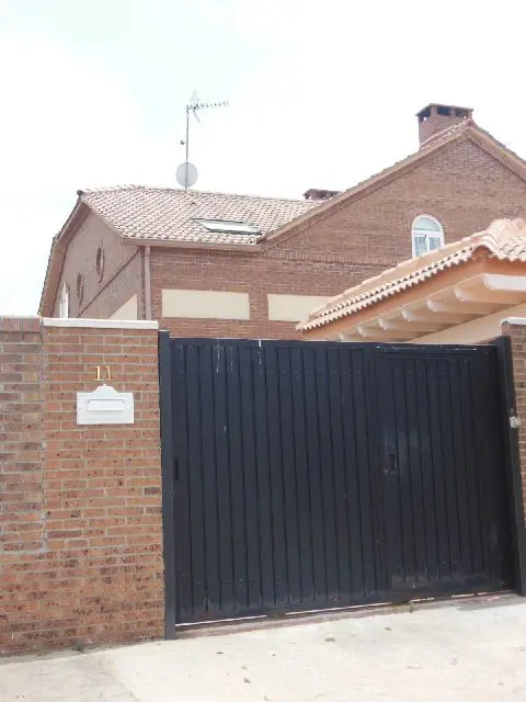 Vivienda en Villanueva de la Torre