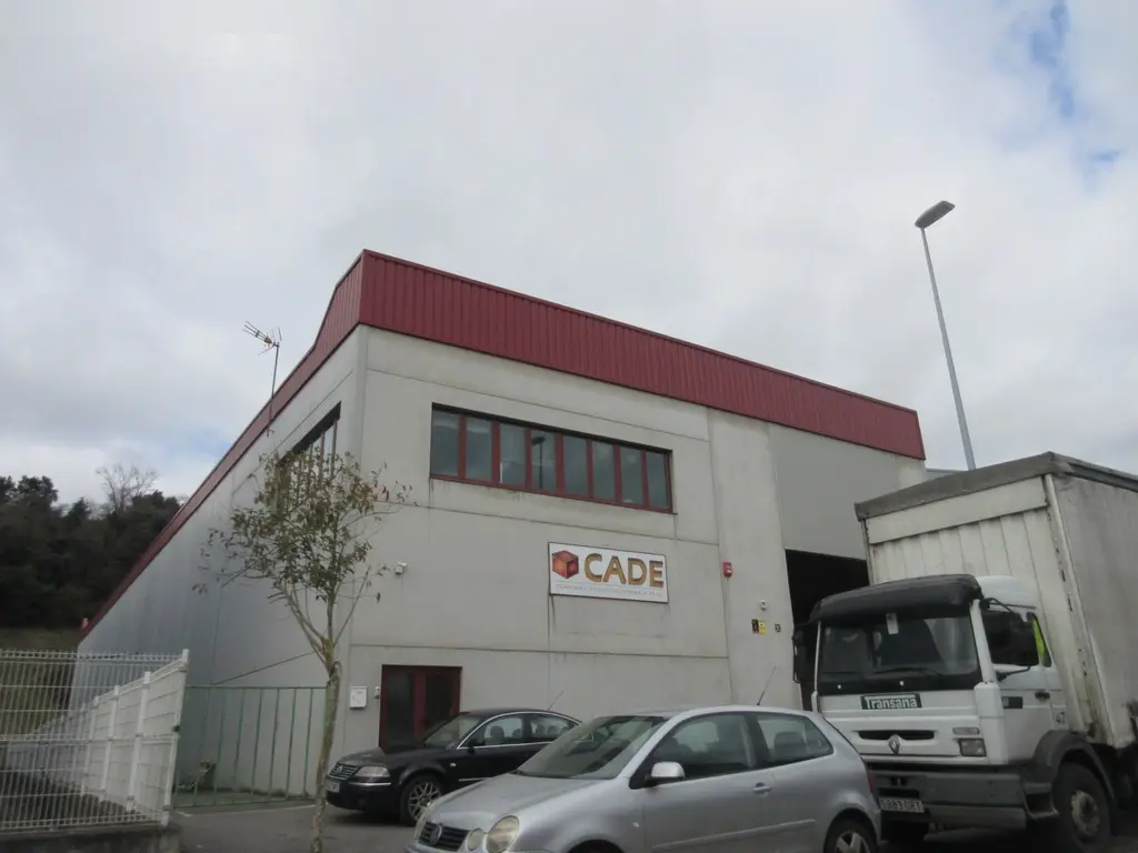 Nave en Oviedo