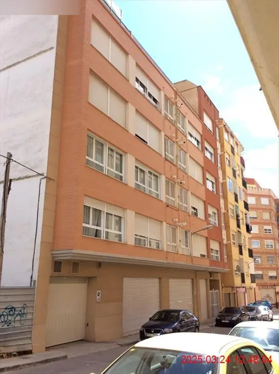 Vivienda en Requena