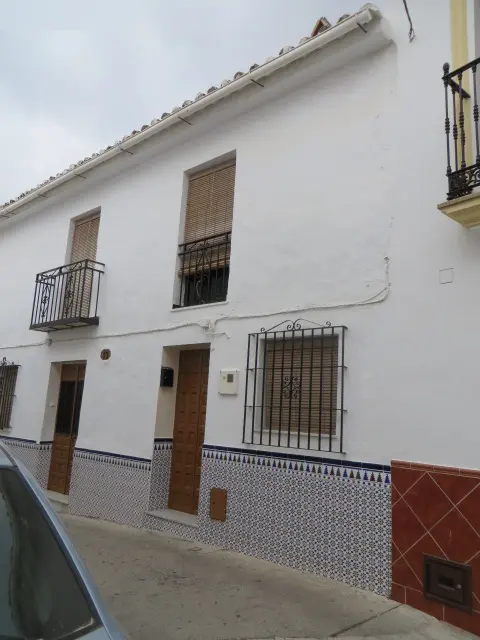 Vivienda en Almogía