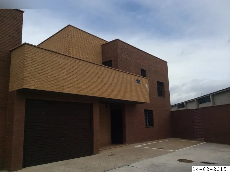Vivienda en Fuentes de Valdepero