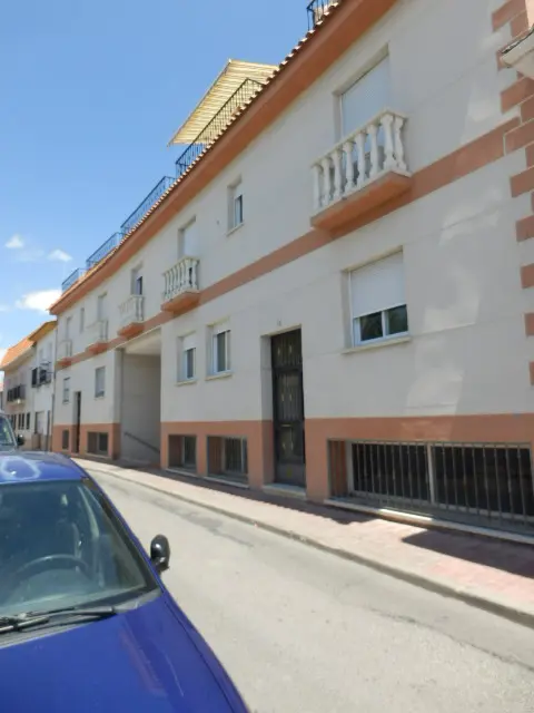 Local en Torres de la Alameda