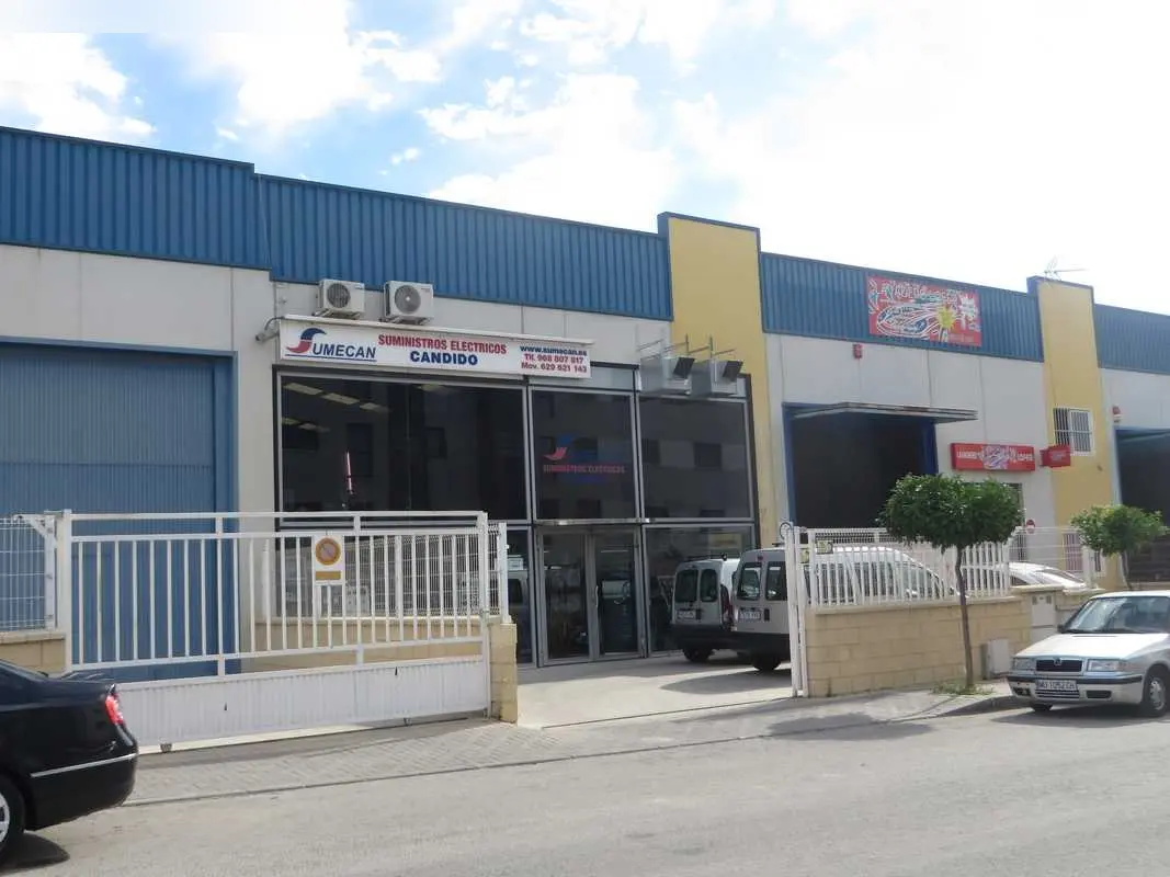 Nave en Alcantarilla