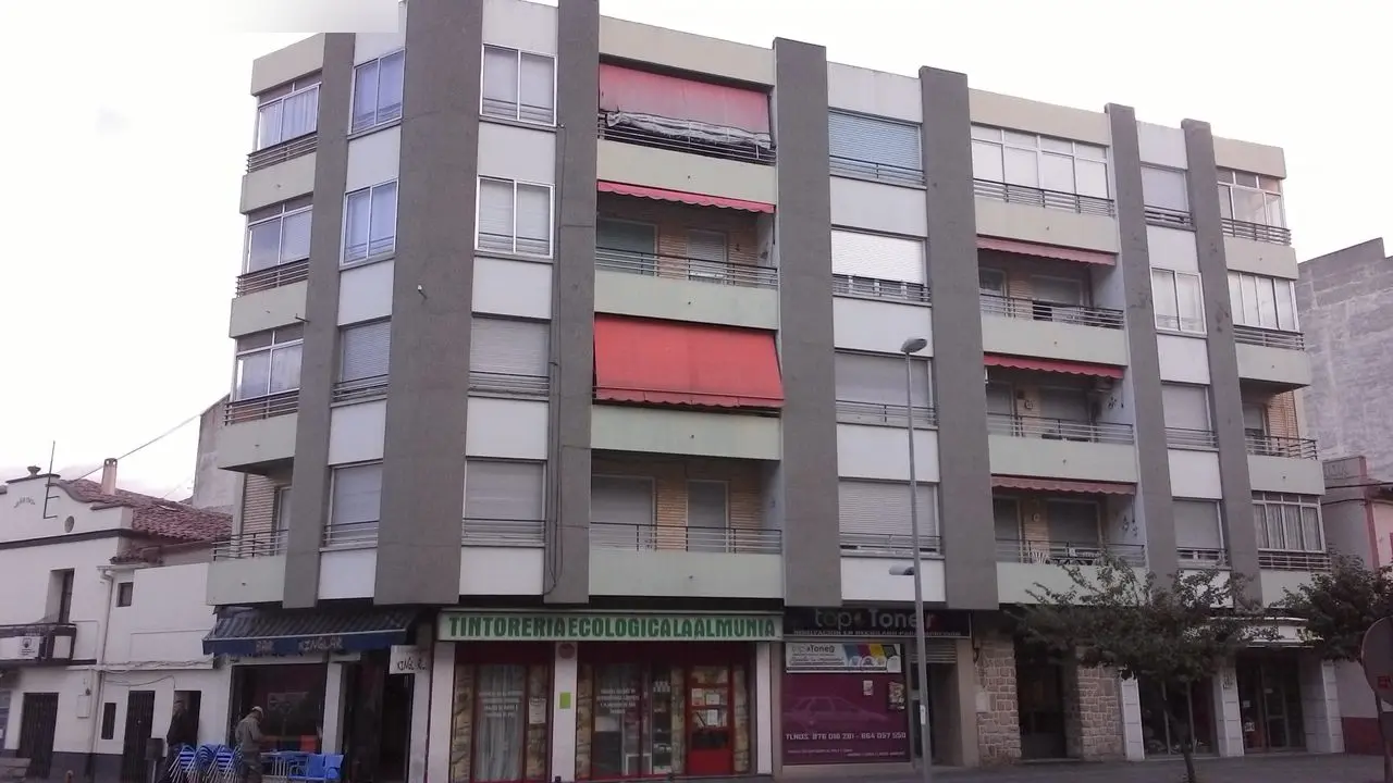 Vivienda en La Almunia de Doña Godina