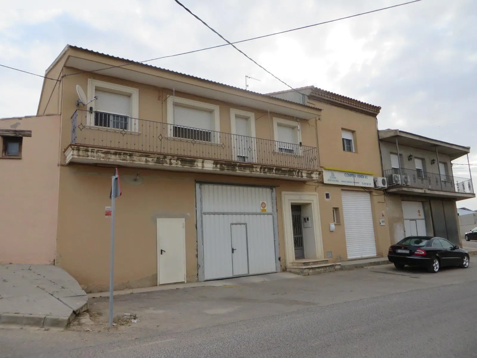 Vivienda en Fuentealbilla