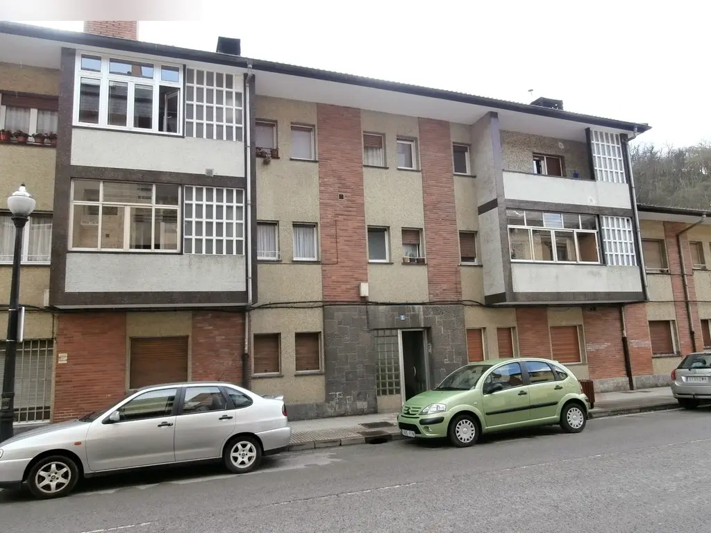 Vivienda en Riosa