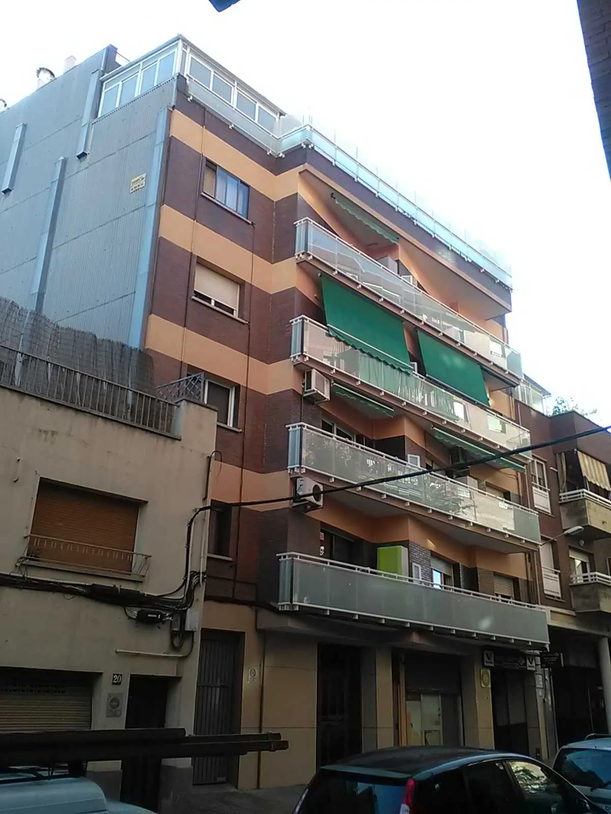 Local en Sant Boi de Llobregat